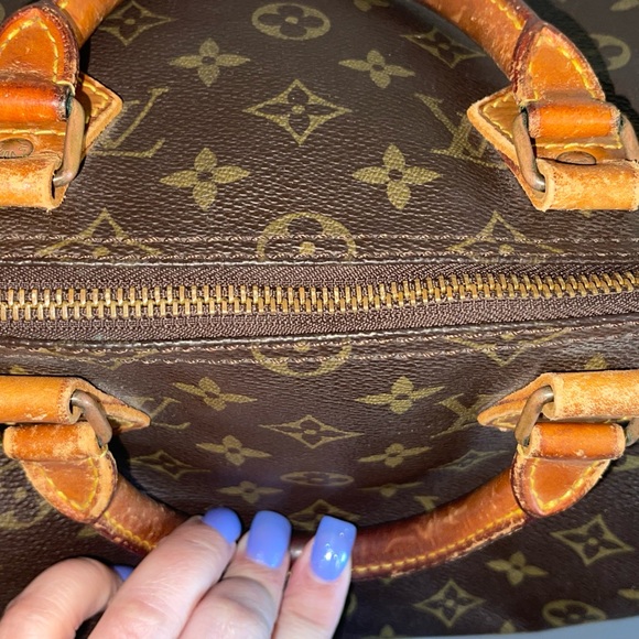 Authentic - Louis Vuitton Monogram Speedy 35 Handbag - firm on price - Picture 14 of 15